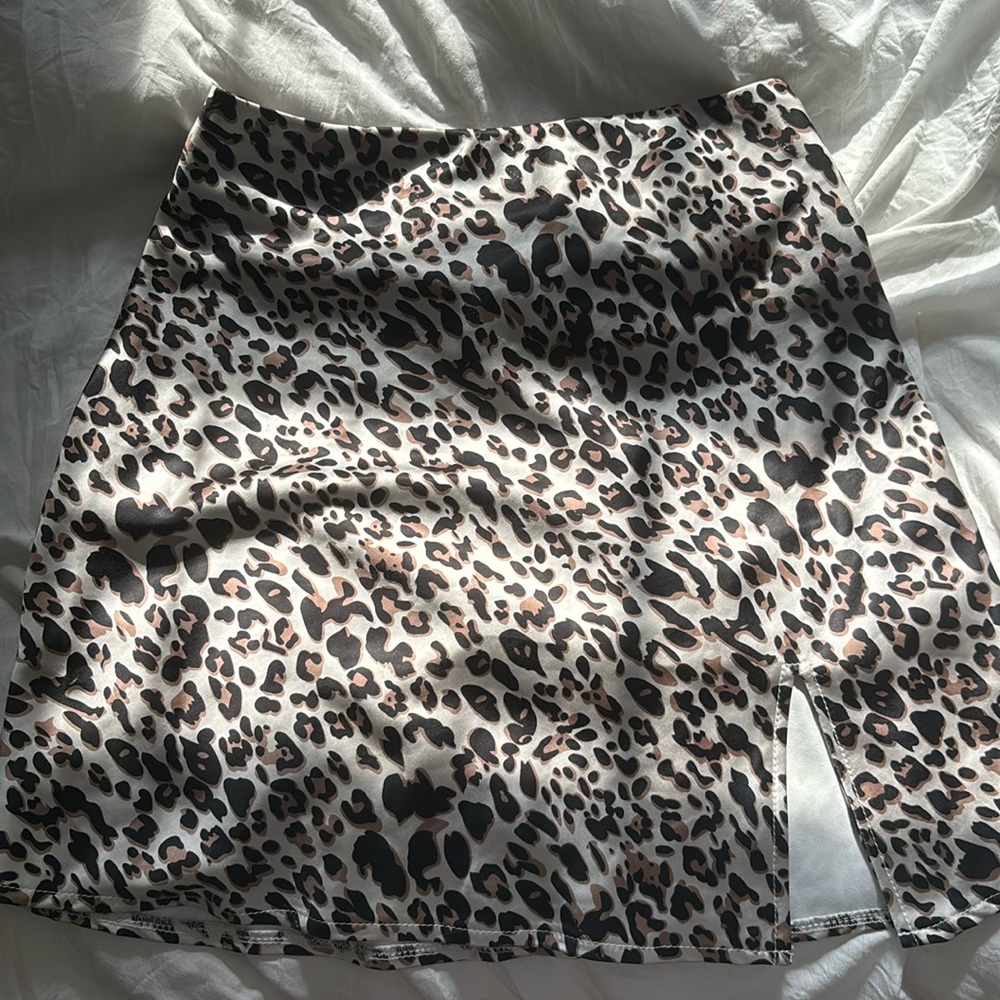 Princess Polly leopard skirt